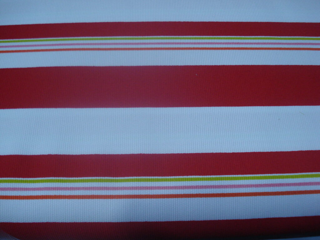 Cordoncillo f/blanco raya roja