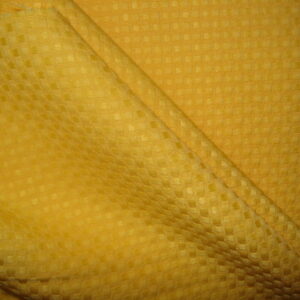 2,00mts. Tejido imitación piqué en poliéster c/amarillo, ancho 1.50mts.