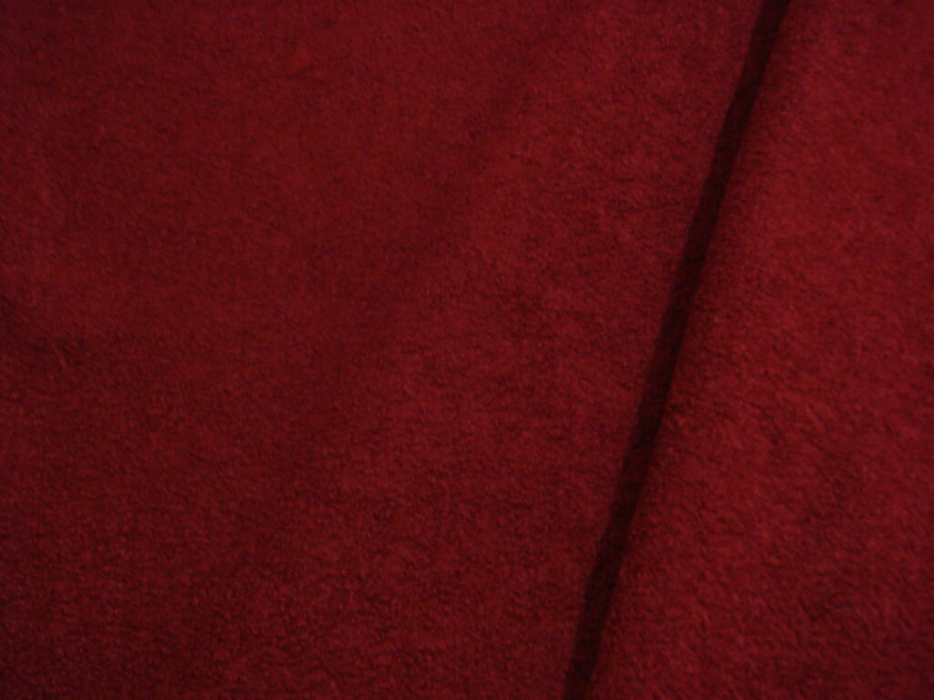 1,20mts. Tejido 100% lana color burdeos