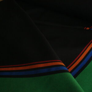 Sarga fina negro c/franja bajo verde (naranja, azulón)