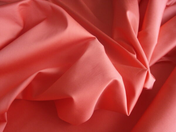 Tejido de gabardina en algodón c/elastomero c/ coral, ancho 1.45mts