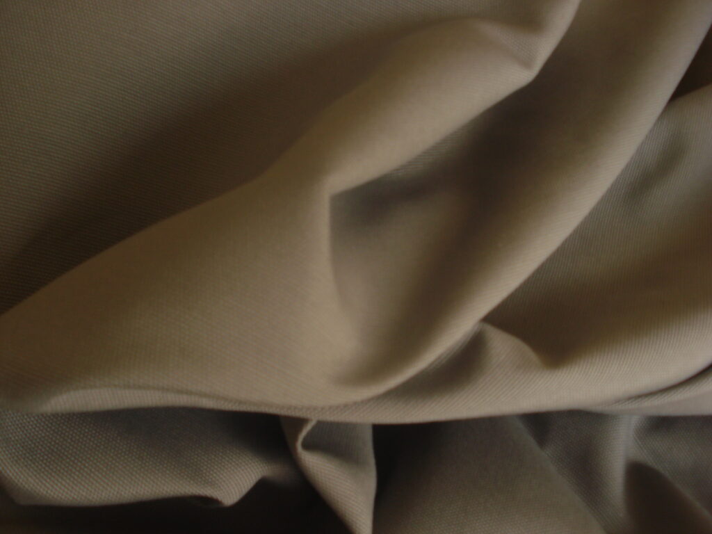Tejido de loneta en gris medio ancho 3mts.