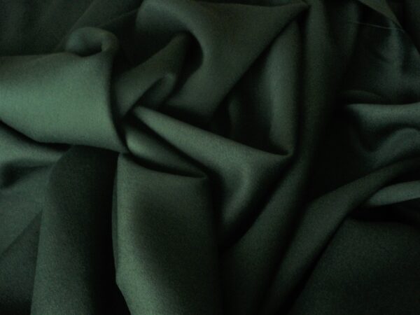 Tejido de fibrana y poliéster c/verde pino, ancho 1.50mts.