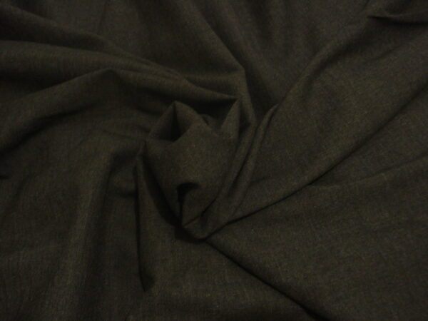 Tejido gabardina c/verde kaki, ancho 1.52mts.