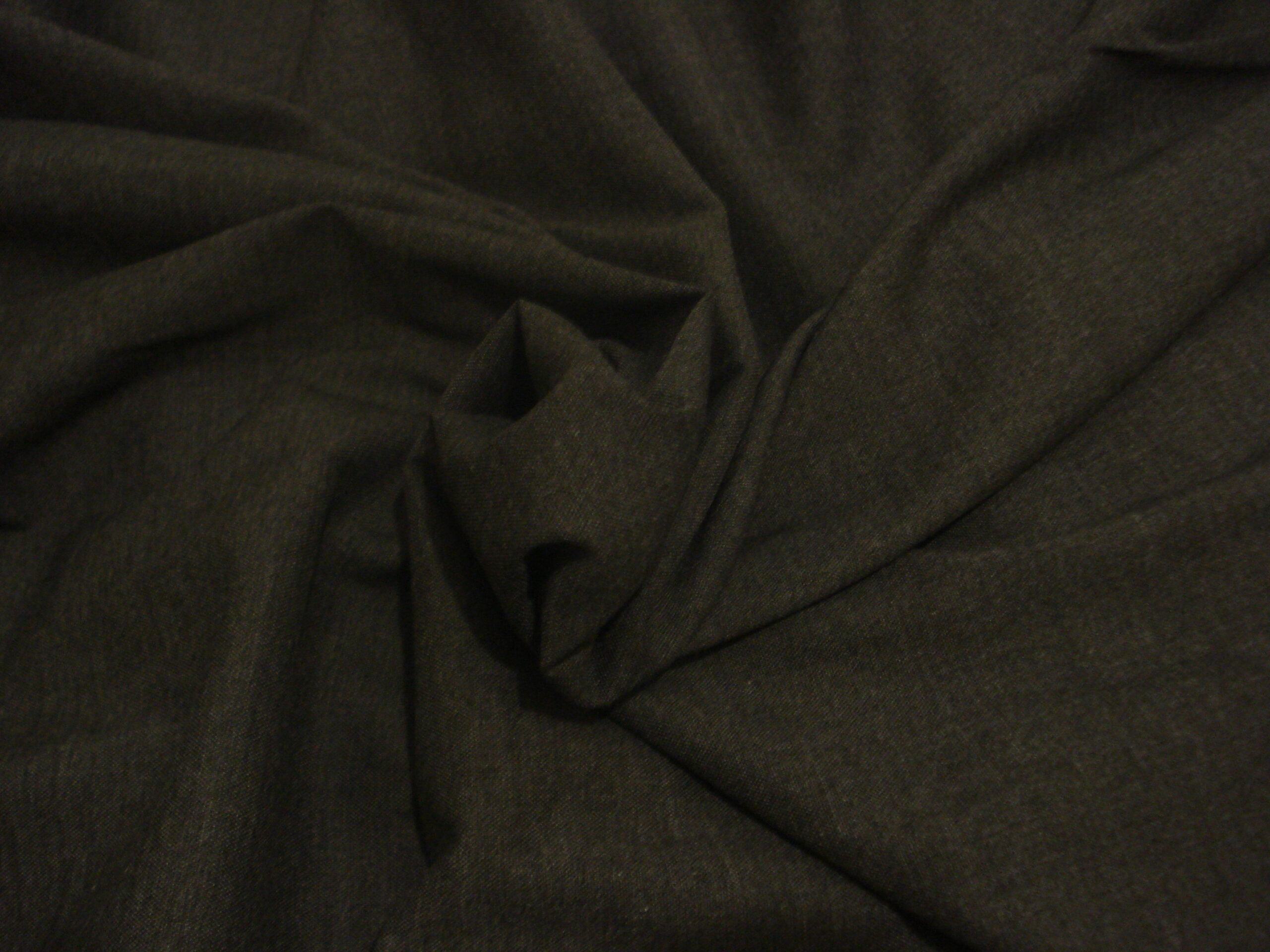 Tejido gabardina c/verde kaki, ancho 1.52mts.