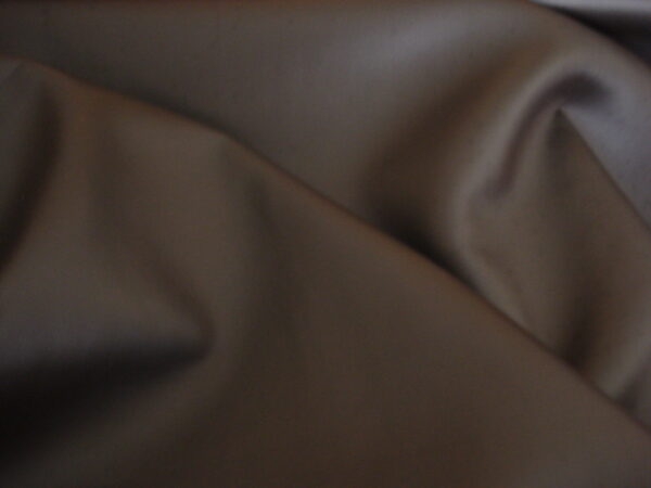 Tejido imitación piel color marrón
