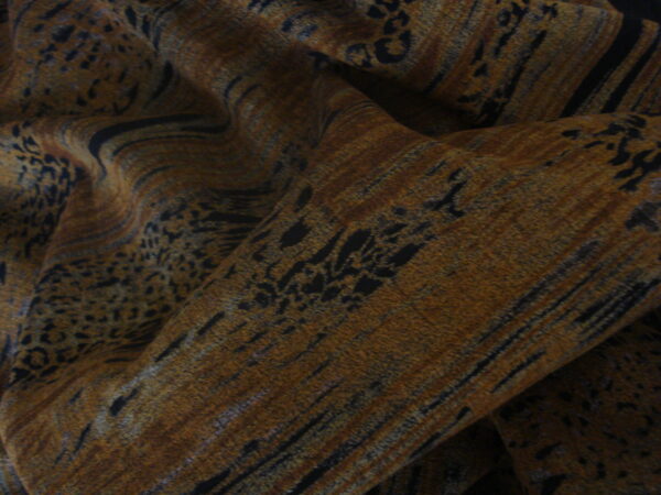 Crepe efecto aterciopelado print animal