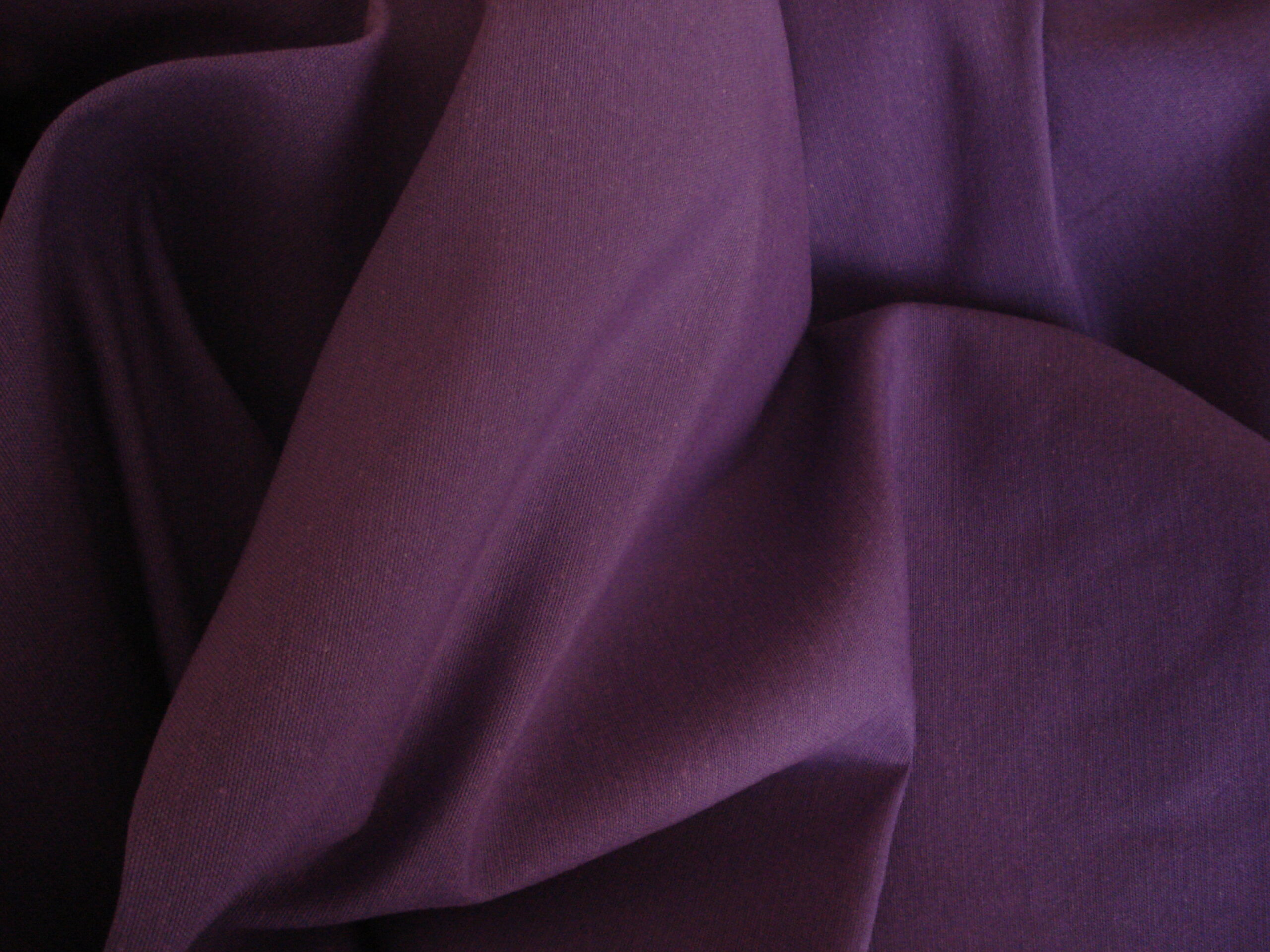 Tejido de loneta c/ morado, ancho 3,00mts.