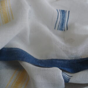 Tejido visillo imitación lino rústico f/blanco dibujos lineales amarillos/azules, ancho 2,95mts.