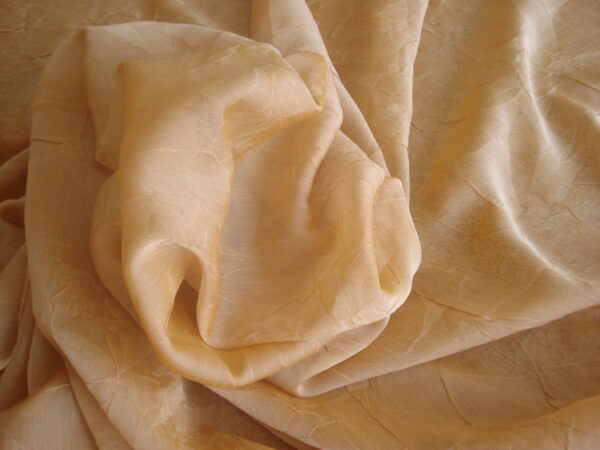 Tejido gasa efecto arrugado c/ marrón ocre, ancho 1,35mts.