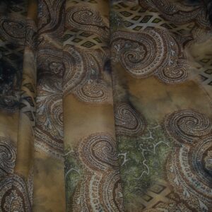 Tejido gasa estampado retro, tonos marrones/verdes, ancho 1,47mts.