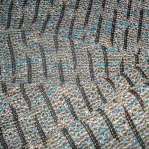 1,90mts. Tejido tweed tipo chanel azules, ancho 1,25mts.