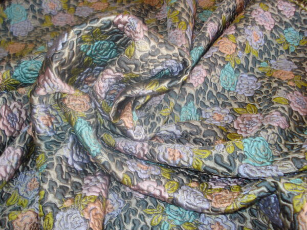 Tejido acolchado estampado, ancho 1,40mts.